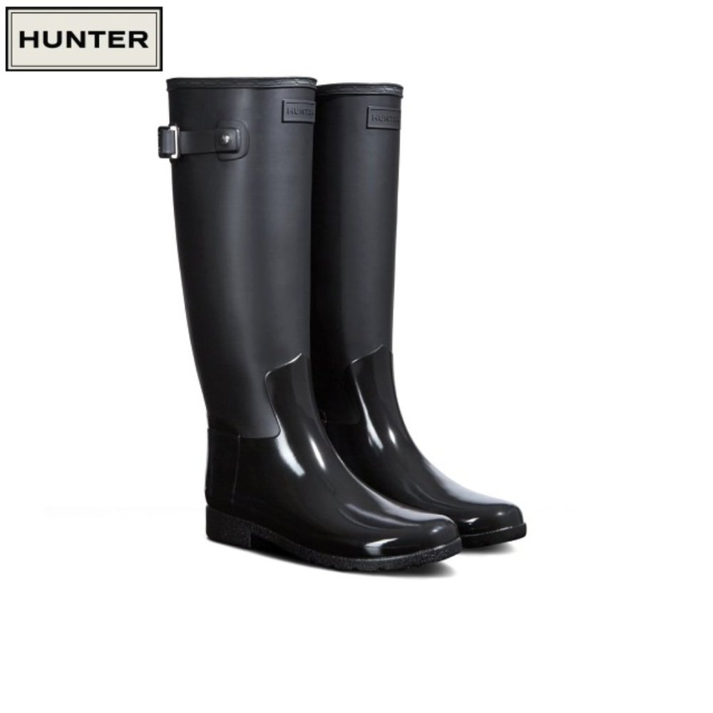 Hunter Women's Sleek Black Rain Boots